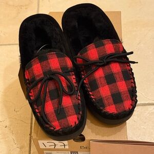 BEARPAW men’s Moc II 1295M Slipper
